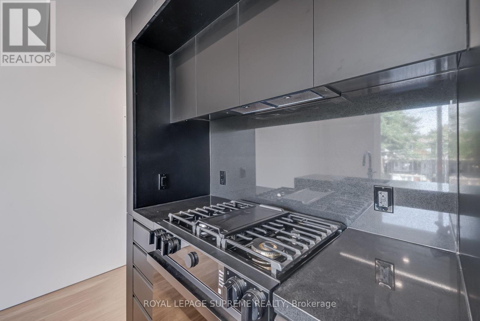 3 - 101 Bernice Crescent, Toronto (Rockcliffe-Smythe), Ontario  M6N 1W7 - Photo 14 - W13843318
