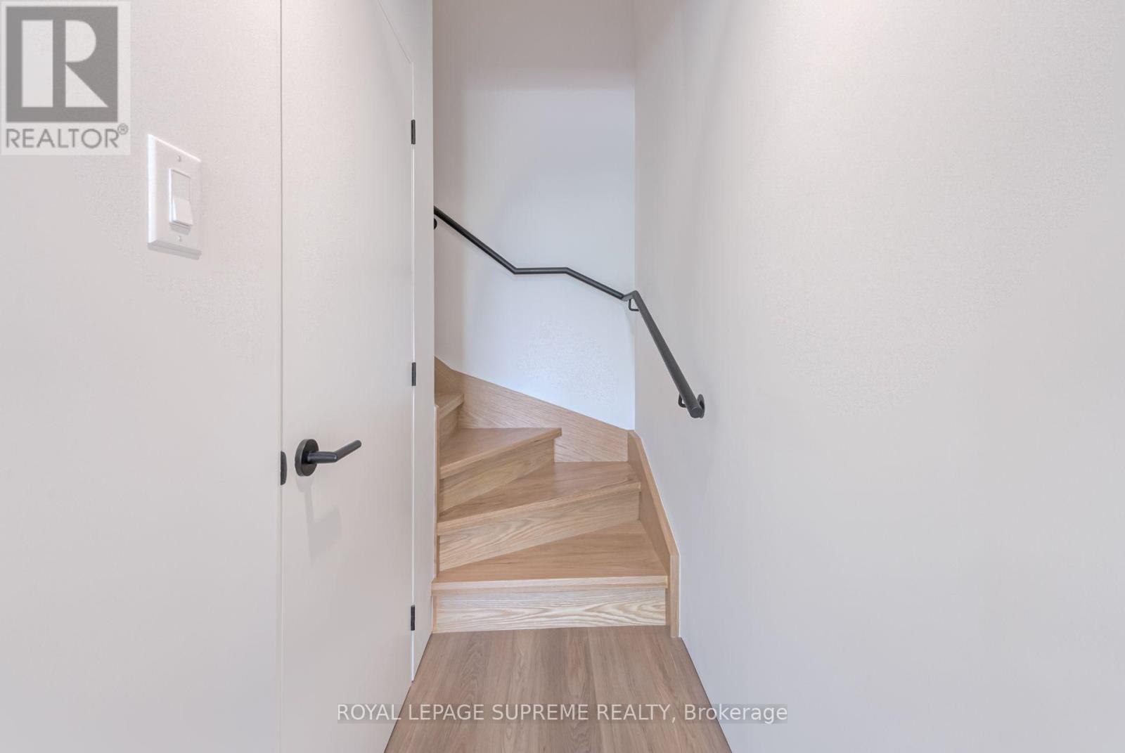 3 - 101 Bernice Crescent, Toronto (Rockcliffe-Smythe), Ontario  M6N 1W7 - Photo 21 - W13843318