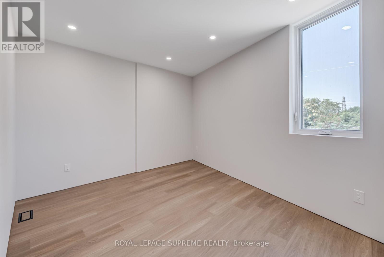 3 - 101 Bernice Crescent, Toronto (Rockcliffe-Smythe), Ontario  M6N 1W7 - Photo 23 - W13843318