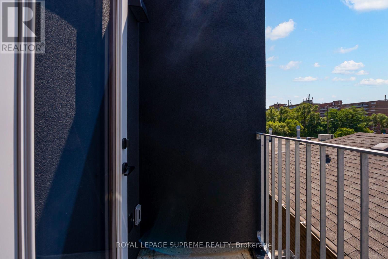 3 - 101 Bernice Crescent, Toronto (Rockcliffe-Smythe), Ontario  M6N 1W7 - Photo 30 - W13843318