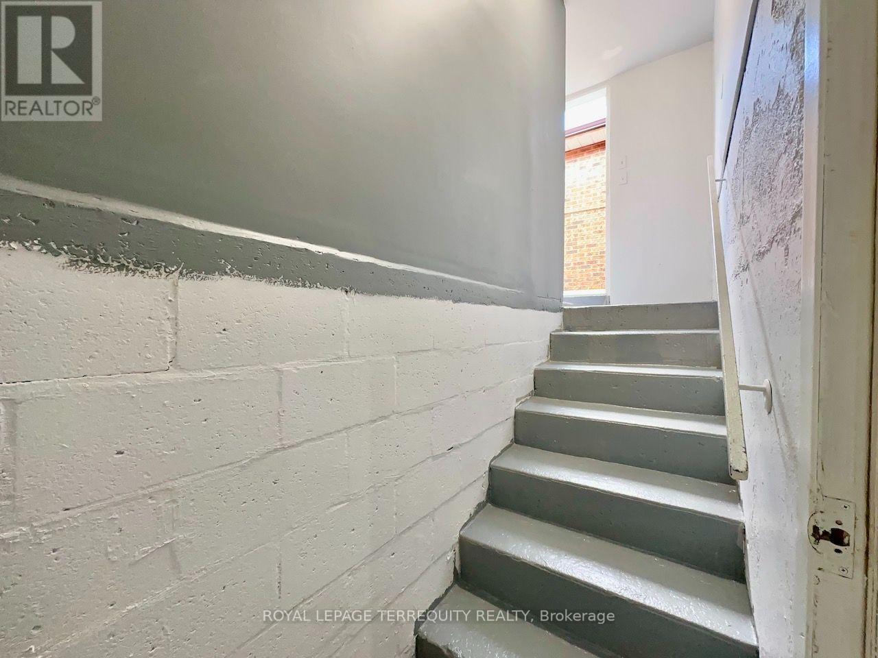 Lower Level - 13 Milford Crescent, Brampton, Ontario  L6S 3E3 - Photo 13 - W13843320