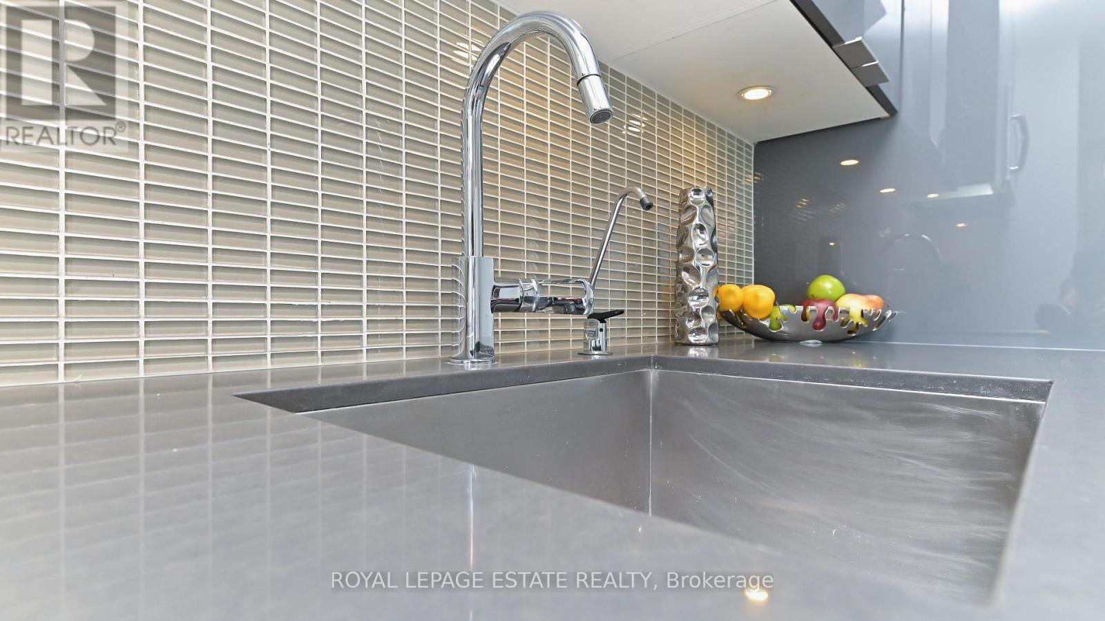 2901 - 33 Shore Breeze Drive, Toronto (Mimico), Ontario  M8V 1A1 - Photo 6 - W13843340