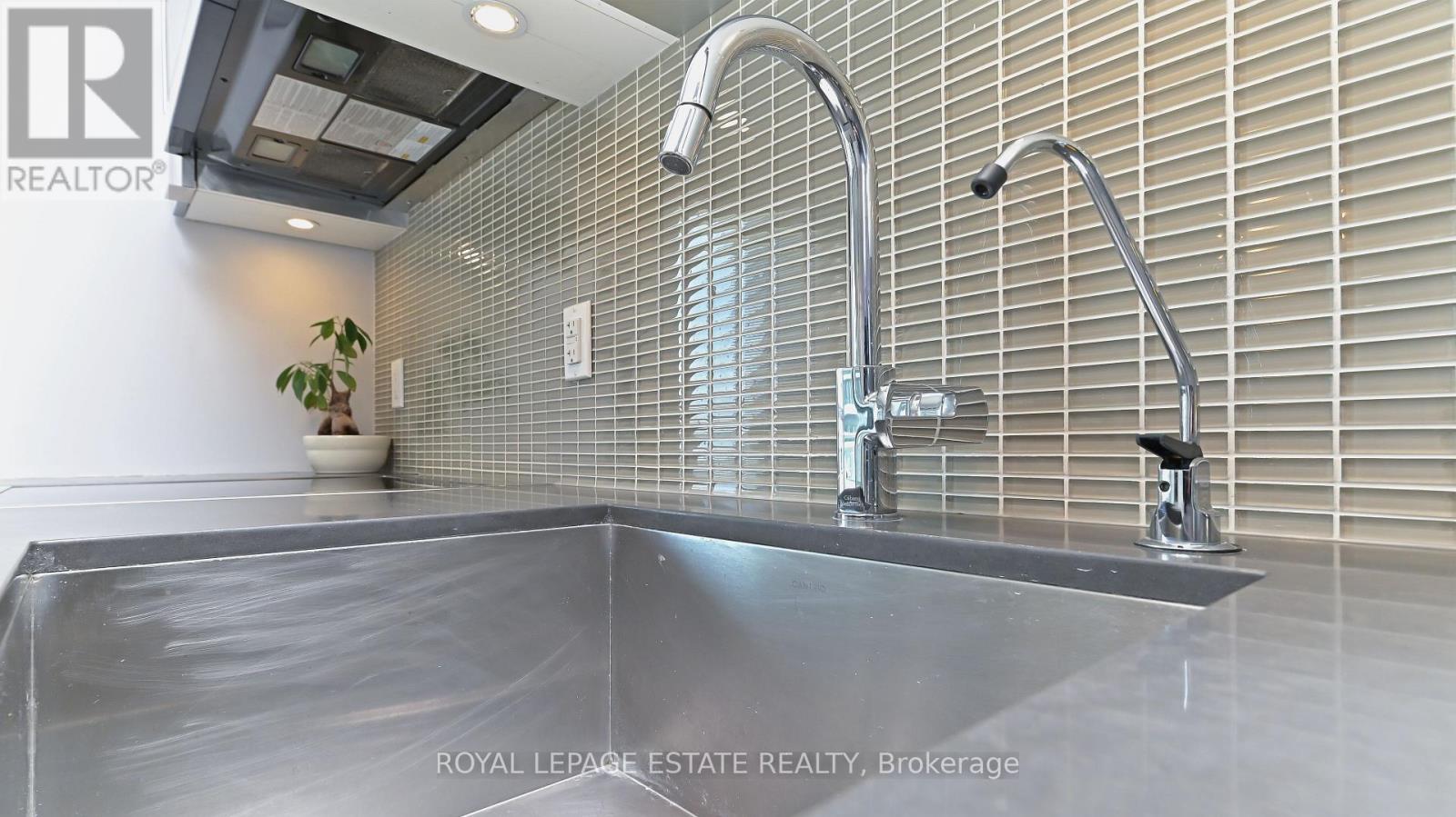 2901 - 33 Shore Breeze Drive, Toronto (Mimico), Ontario  M8V 1A1 - Photo 7 - W13843340