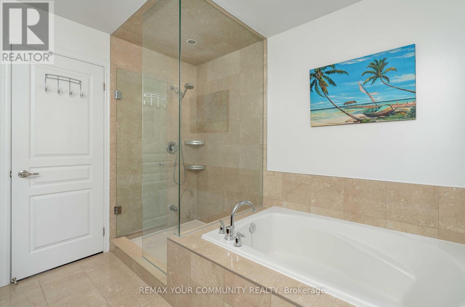 24 Gala Lane, Toronto (Stonegate-Queensway), Ontario  M8Y 0A9 - Photo 24 - W13843396
