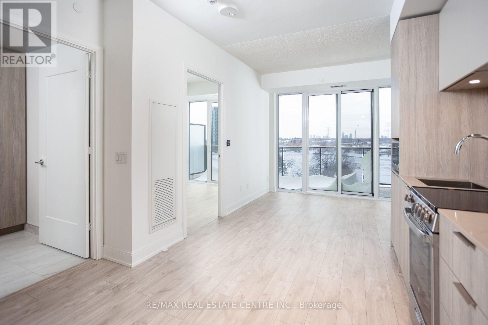 701 - 70 Annie Craig Drive, Toronto, Ontario  M8V 0C4 - Photo 11 - W13843410
