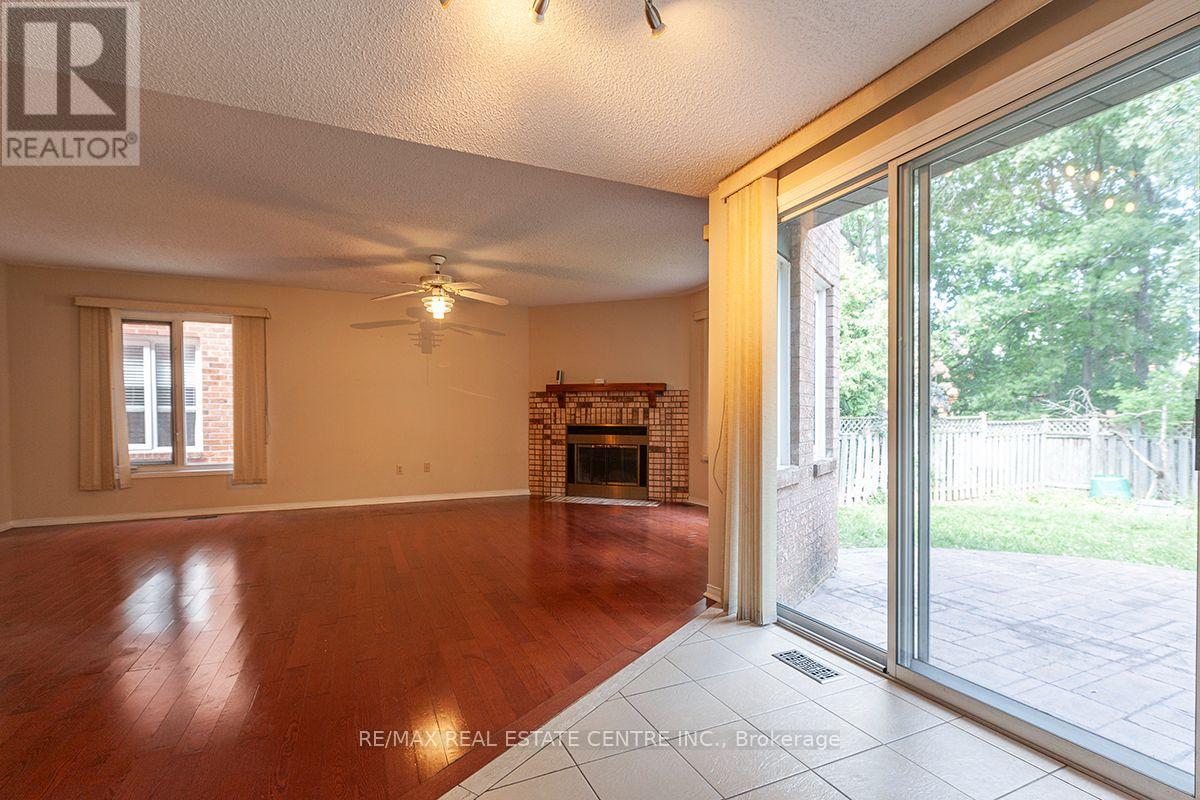 3679 Loyalist Drive, Mississauga (Erin Mills), Ontario  L5L 4S9 - Photo 17 - W13843438