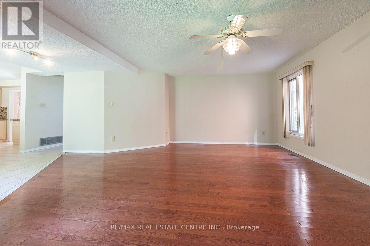 3679 Loyalist Drive, Mississauga (Erin Mills), Ontario  L5L 4S9 - Photo 21 - W13843438