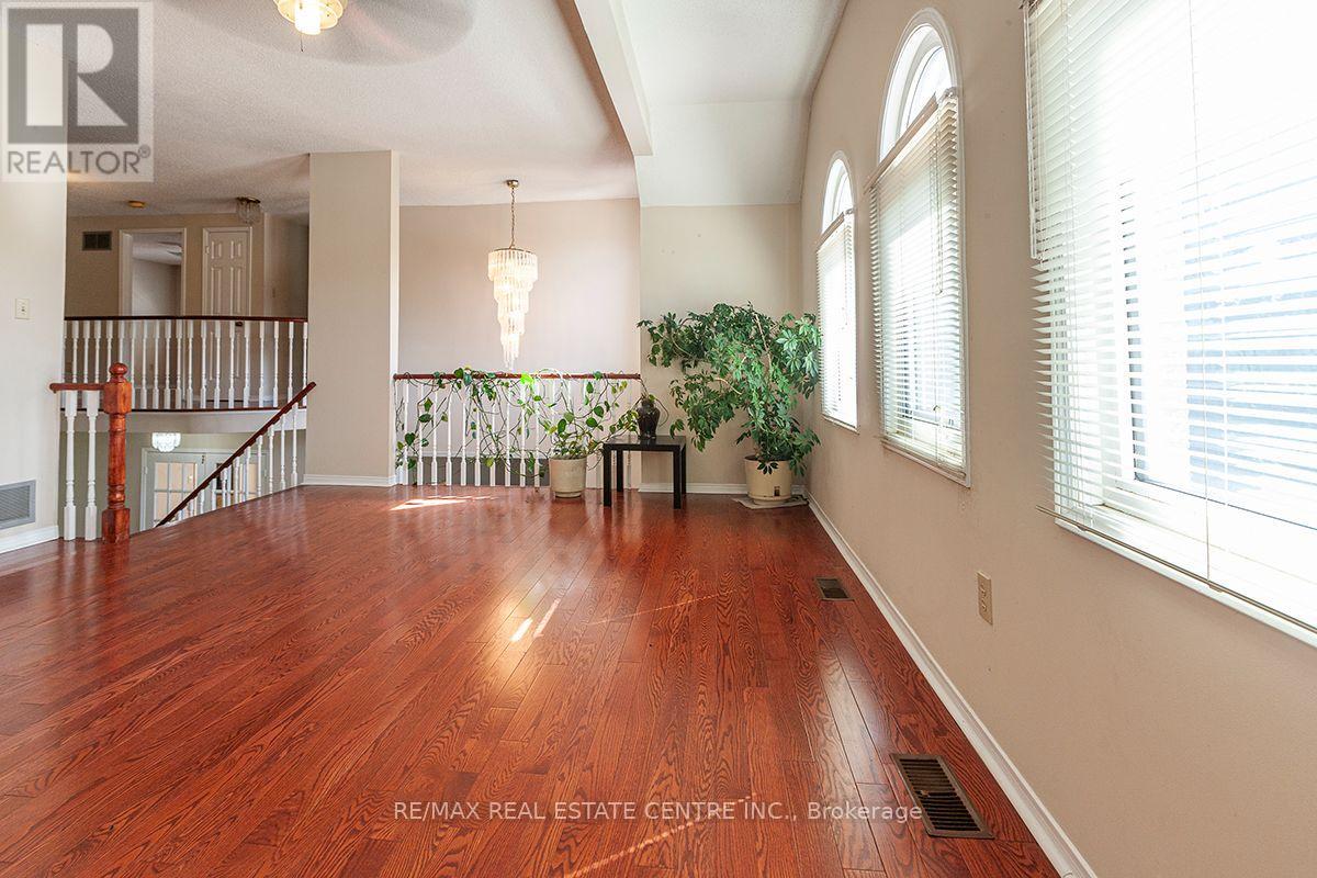 3679 Loyalist Drive, Mississauga (Erin Mills), Ontario  L5L 4S9 - Photo 28 - W13843438
