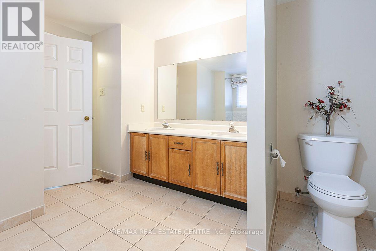 3679 Loyalist Drive, Mississauga (Erin Mills), Ontario  L5L 4S9 - Photo 36 - W13843438