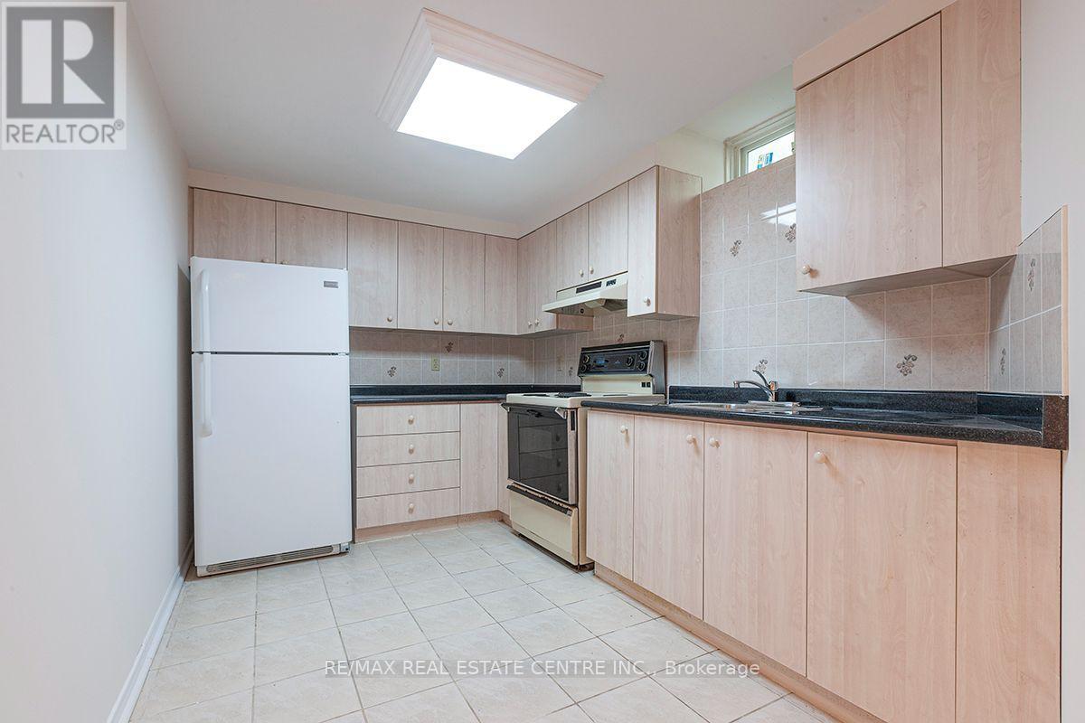 3679 Loyalist Drive, Mississauga (Erin Mills), Ontario  L5L 4S9 - Photo 49 - W13843438