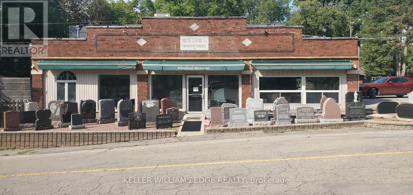 855 Spring Garden Road, Burlington, Ontario  L7T 1J6 - Photo 2 - W13843448