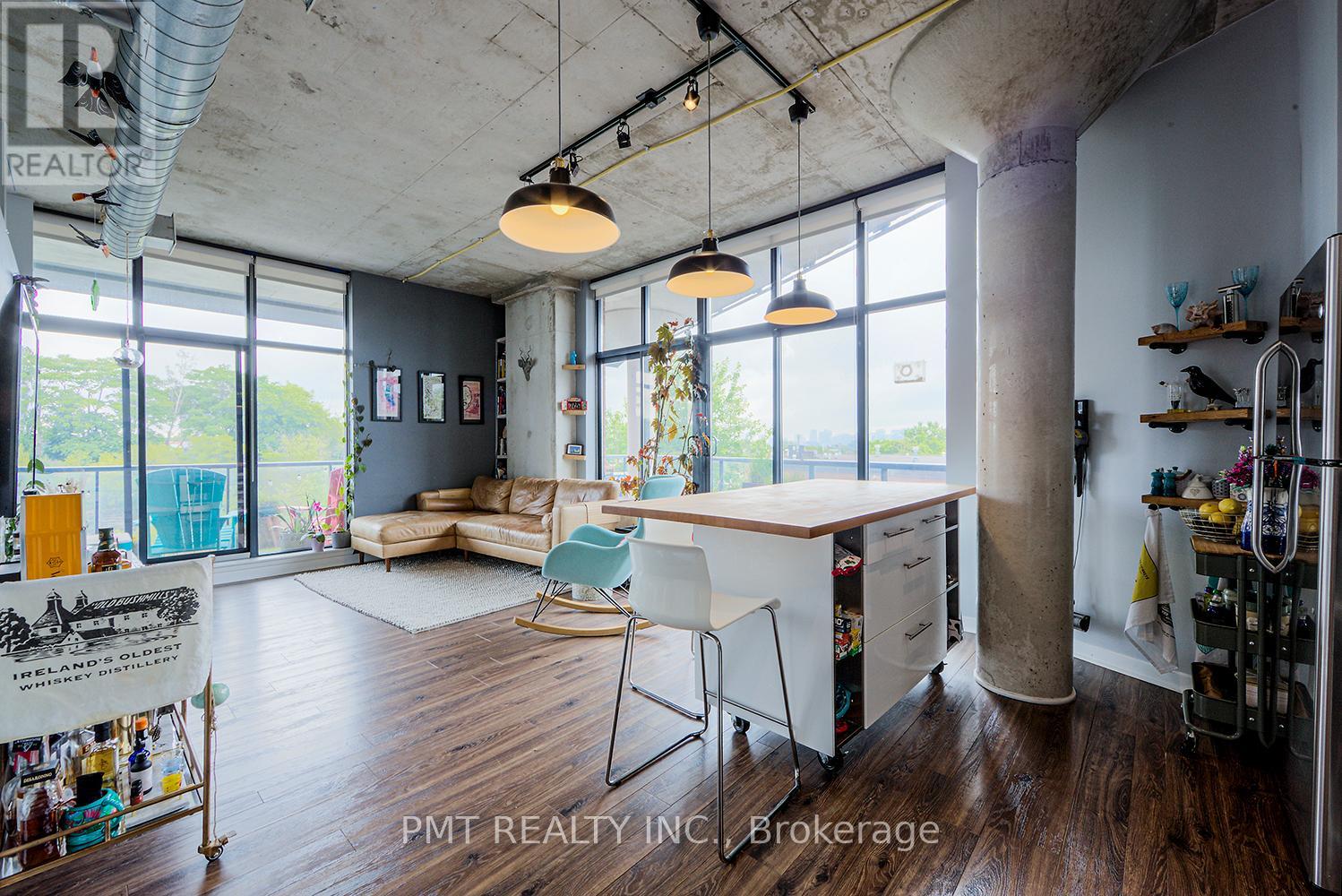 311 - 369 Sorauren Avenue, Toronto (Roncesvalles), Ontario  M6R 3C2 - Photo 2 - W13843490