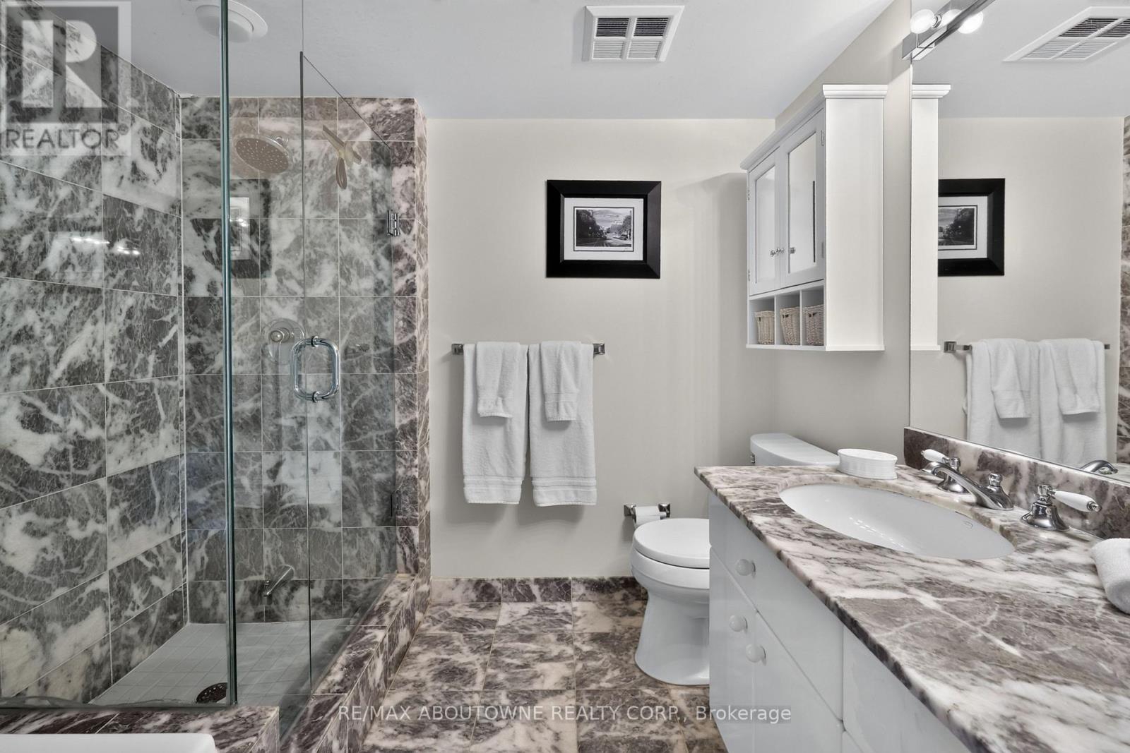 211 - 221 Robinson Street, Oakville (Oo Old Oakville), Ontario  L6J 7N9 - Photo 20 - W13843508