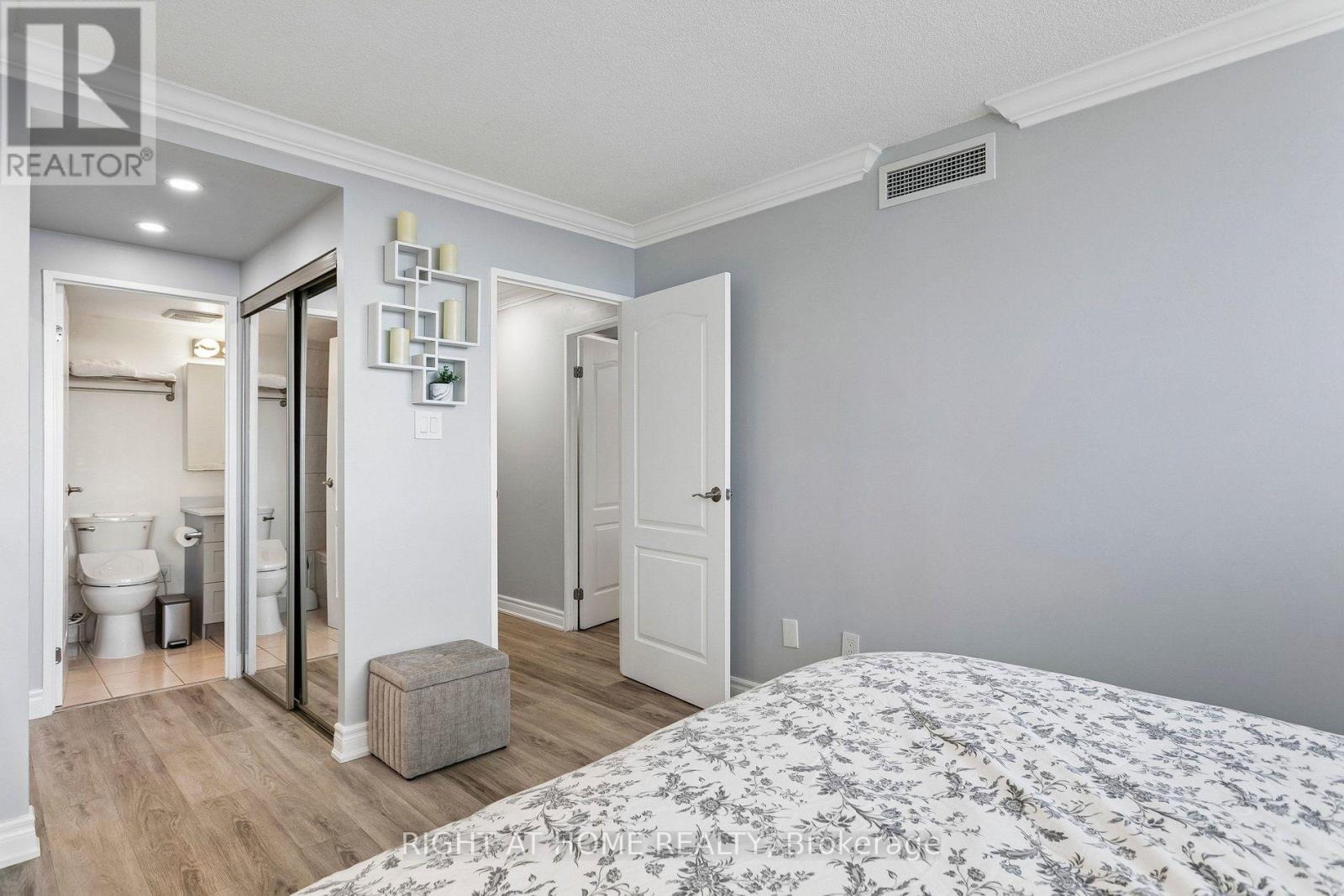 612 - 550 Webb Drive, Mississauga, Ontario  L5B 3Y4 - Photo 37 - W13843522