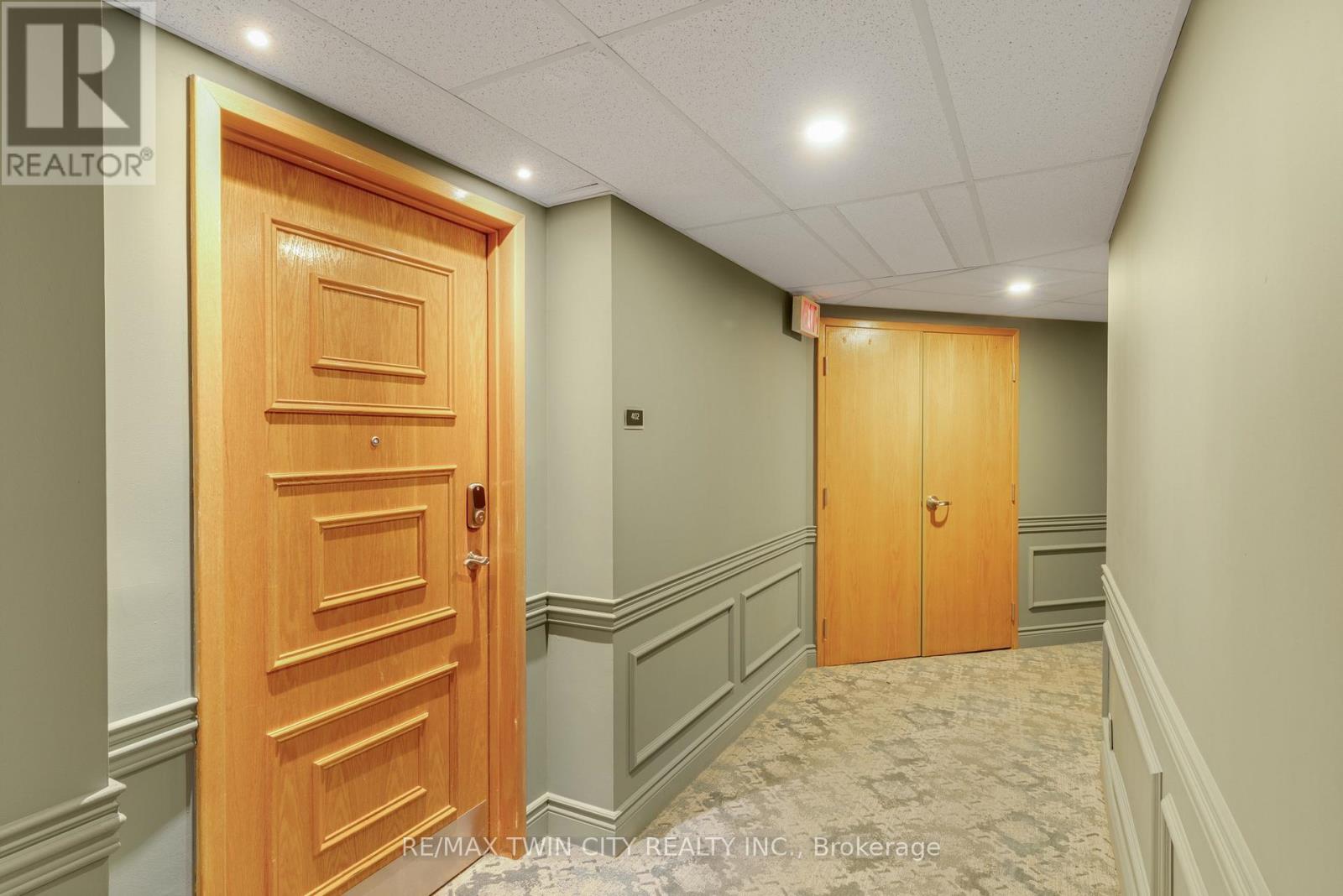 237 King Street W, Cambridge, Ontario  N3H 5L2 - Photo 4 - X13843272