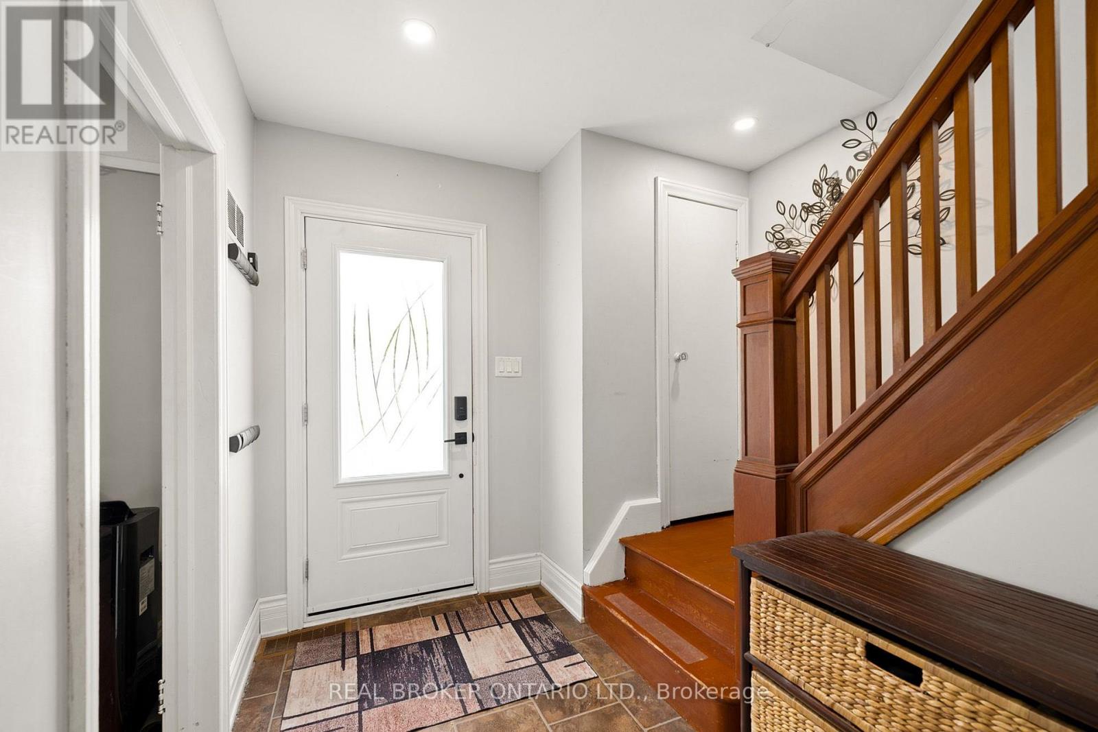 69 Talbot Street, Kitchener, Ontario  N2M 2A8 - Photo 7 - X13843314