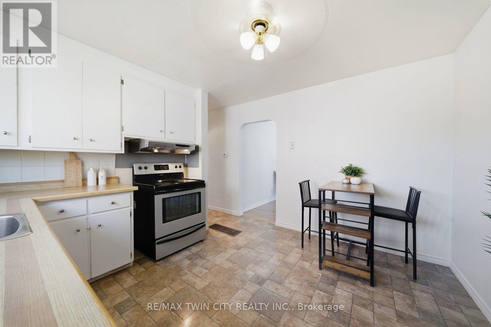 146 Superior Street, Brantford, Ontario  N3S 2L4 - Photo 13 - X13843344