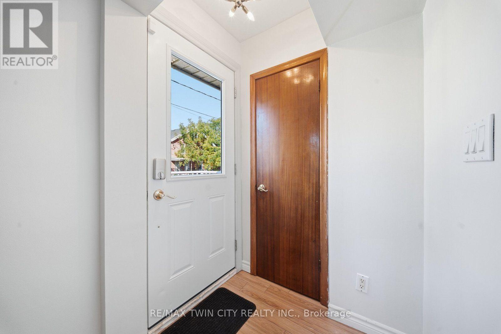 146 Superior Street, Brantford, Ontario  N3S 2L4 - Photo 7 - X13843344