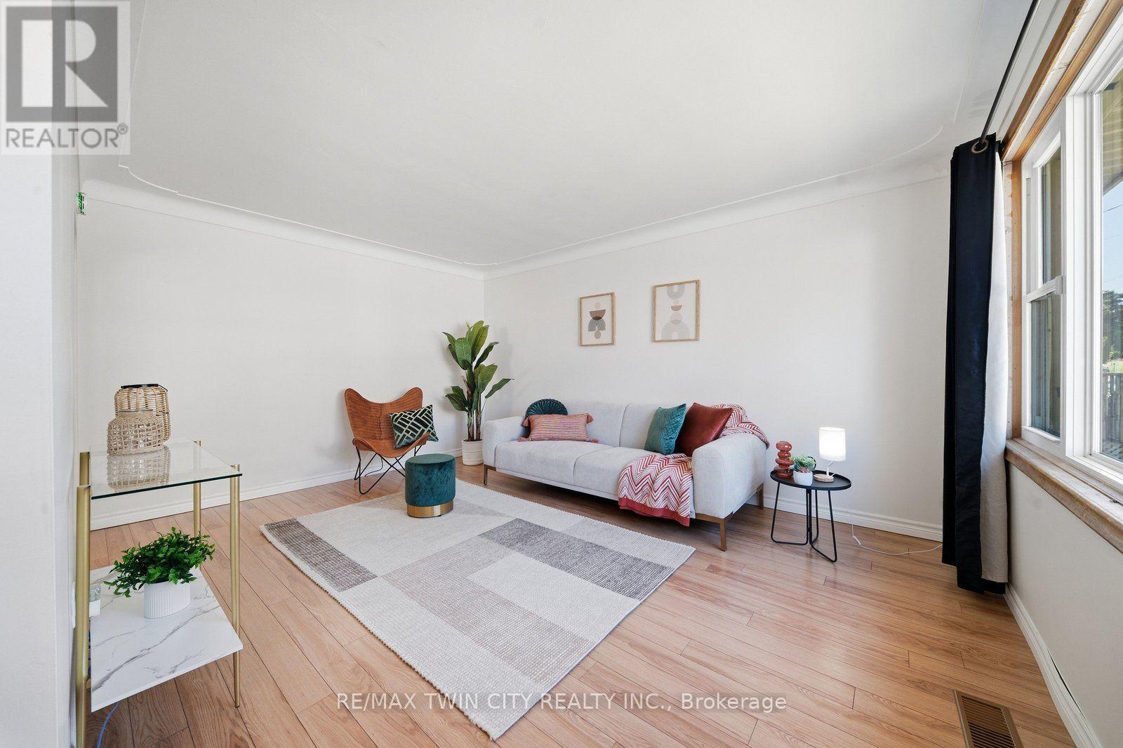 146 Superior Street, Brantford, Ontario  N3S 2L4 - Photo 8 - X13843344