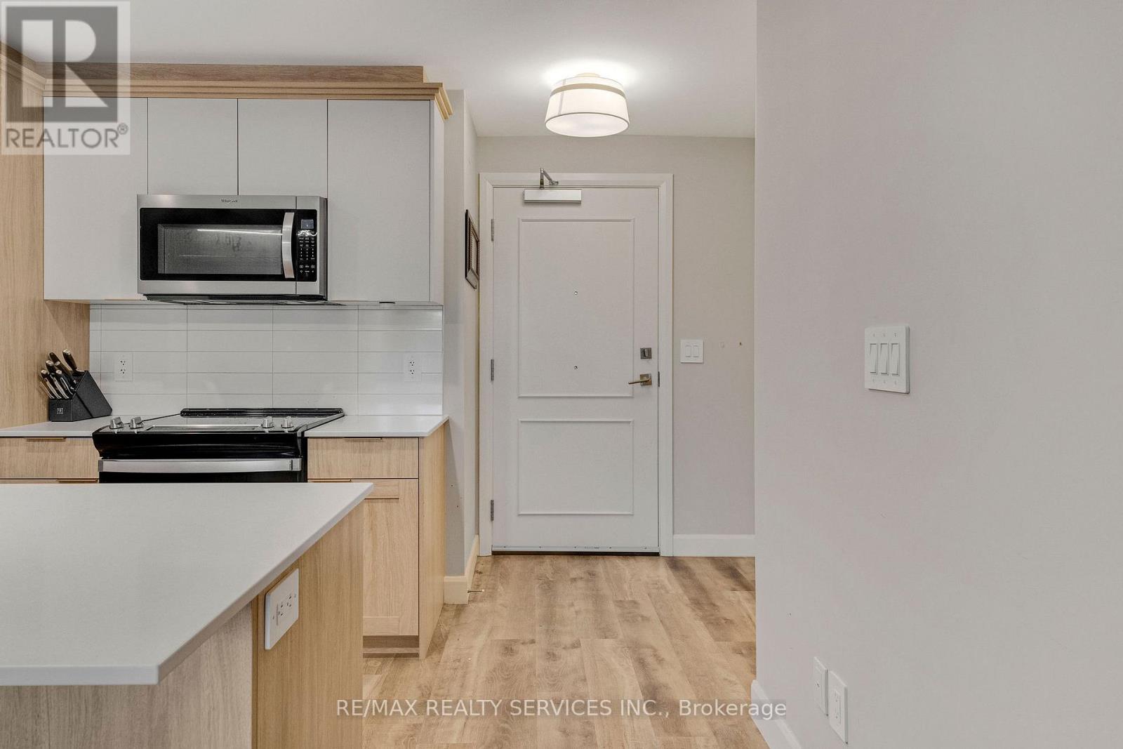 213 - 34 Norman Street, Brantford, Ontario  N3R 2Y1 - Photo 8 - X13843408