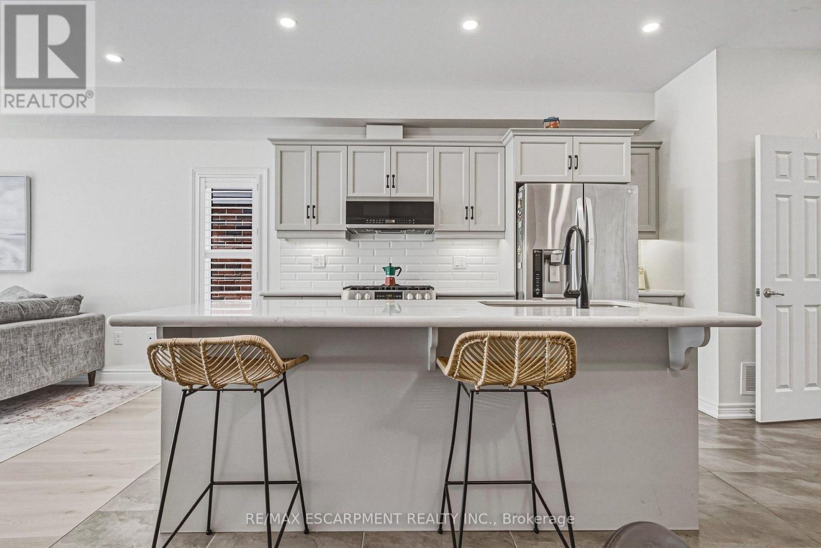 15 Kopperfield Lane, Hamilton, Ontario  L0R 1W0 - Photo 6 - X13843462