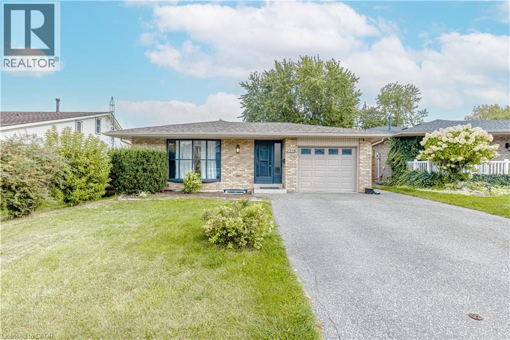 2358 ARNOLD Crescent, Burlington, Ontario