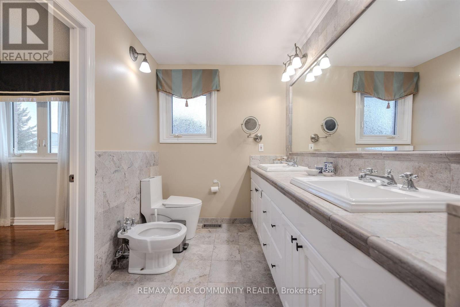 2 Kirkland Court, Richmond Hill (Westbrook), Ontario  L4C 9J1 - Photo 29 - N13843328