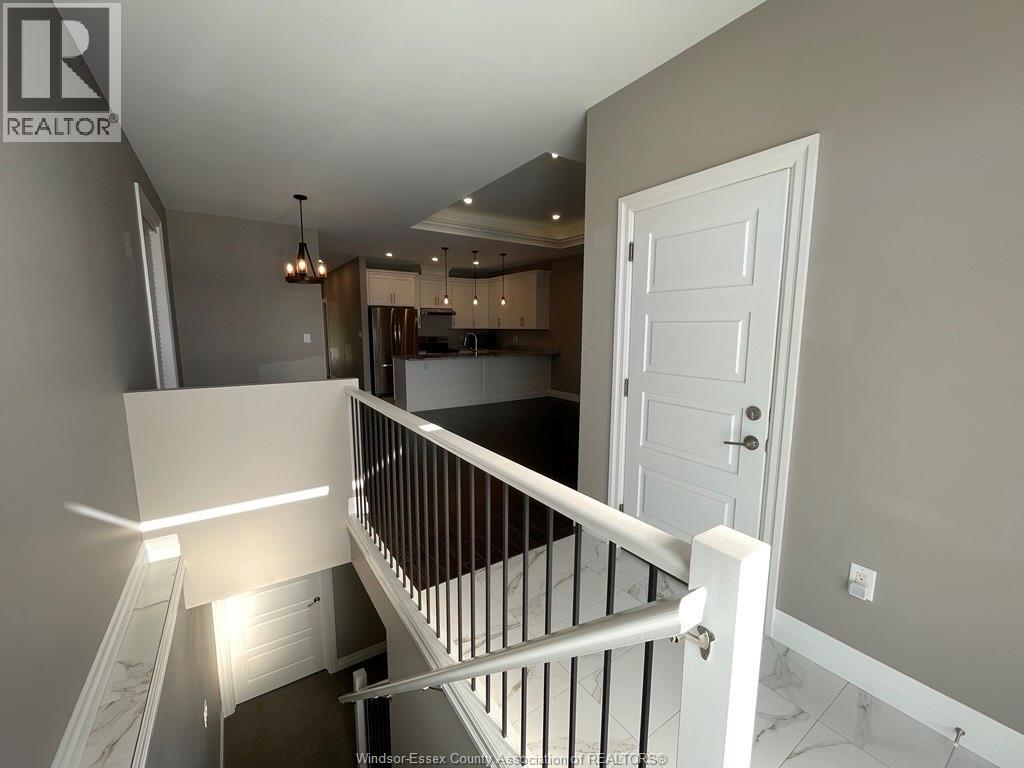 1932 Ethan Court, Windsor, Ontario  N9T 0B3 - Photo 4 - 26023286