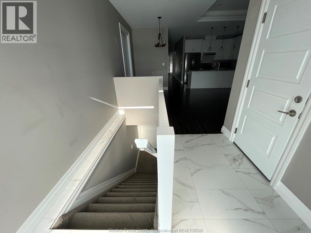 1932 Ethan Court, Windsor, Ontario  N9T 0B3 - Photo 3 - 26023286