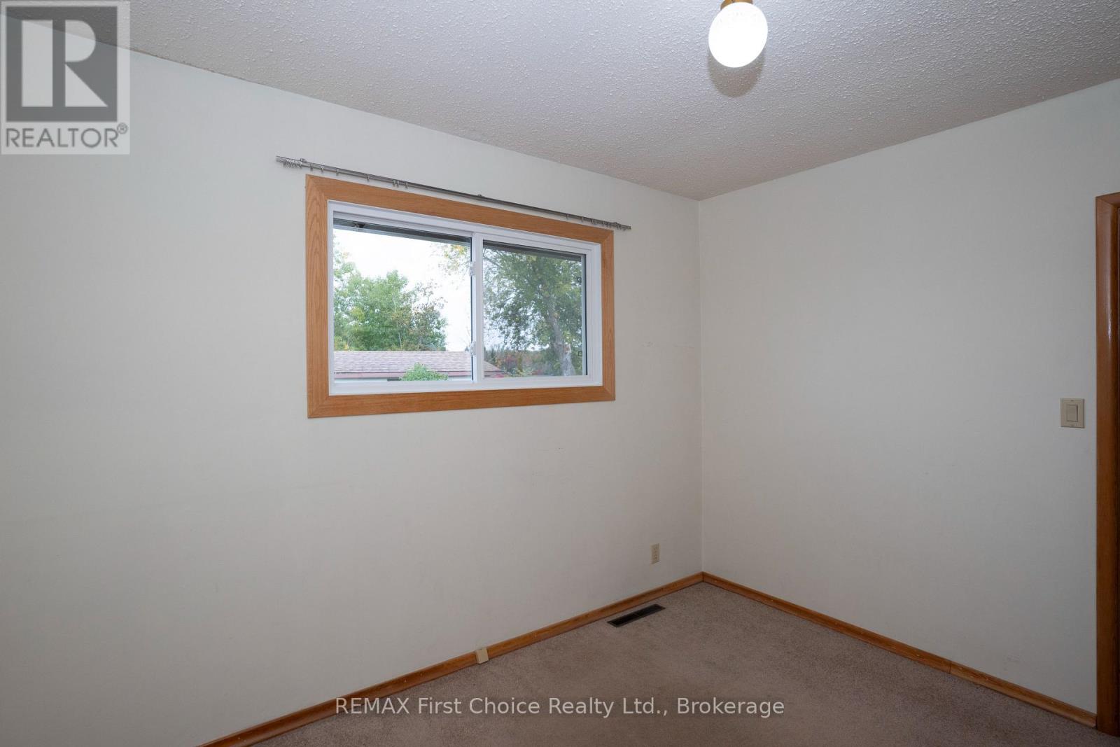 69 Matthews St. Street, Thunder Bay, Ontario  P7A 3K8 - Photo 22 - X13841182