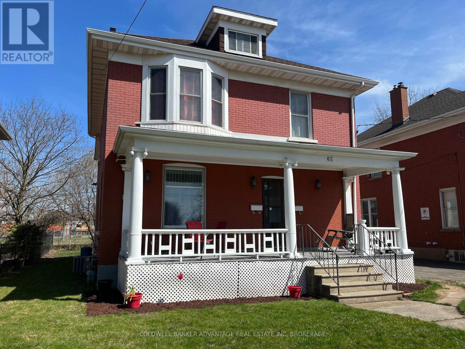 62 Burgar Street, Welland, Ontario  L3B 2S8 - Photo 2 - X13843546