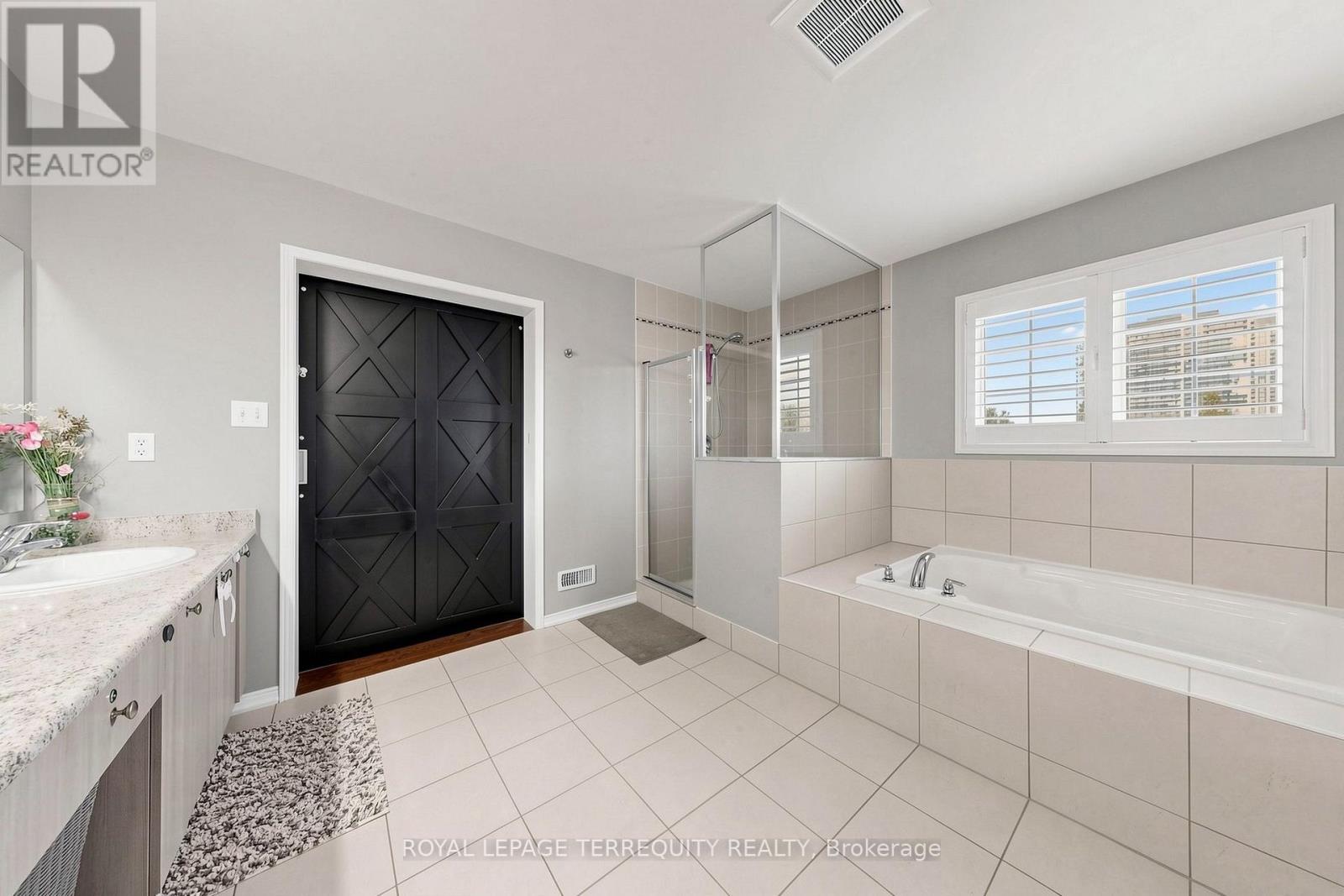 2549 Snow Knight Drive, Oshawa, Ontario  L1L 0K2 - Photo 22 - E13820554