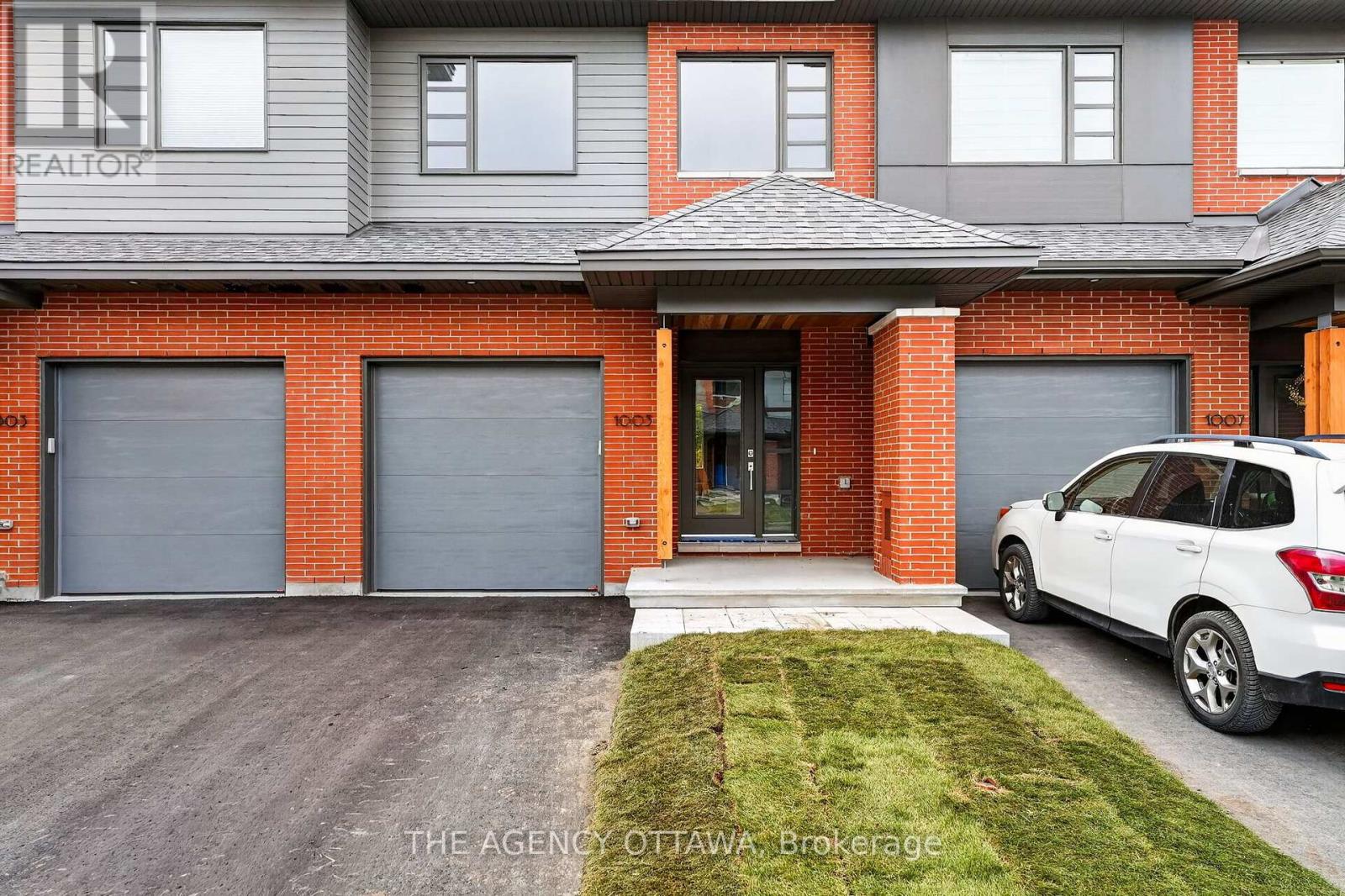 1005 Kitigan Grove, Ottawa, Ontario  K2K 0M9 - Photo 2 - X13495042