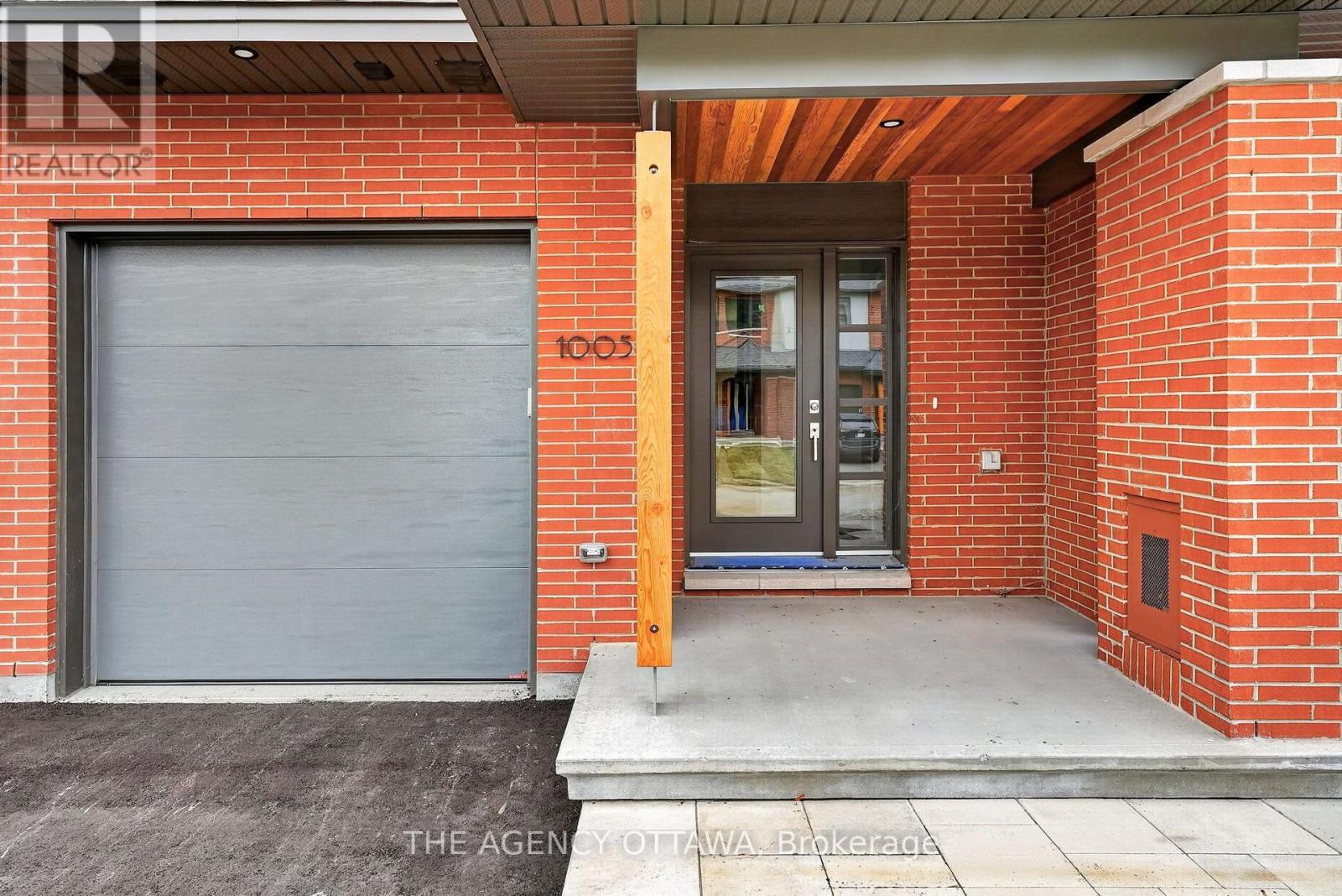 1005 Kitigan Grove, Ottawa, Ontario  K2K 0M9 - Photo 3 - X13495042