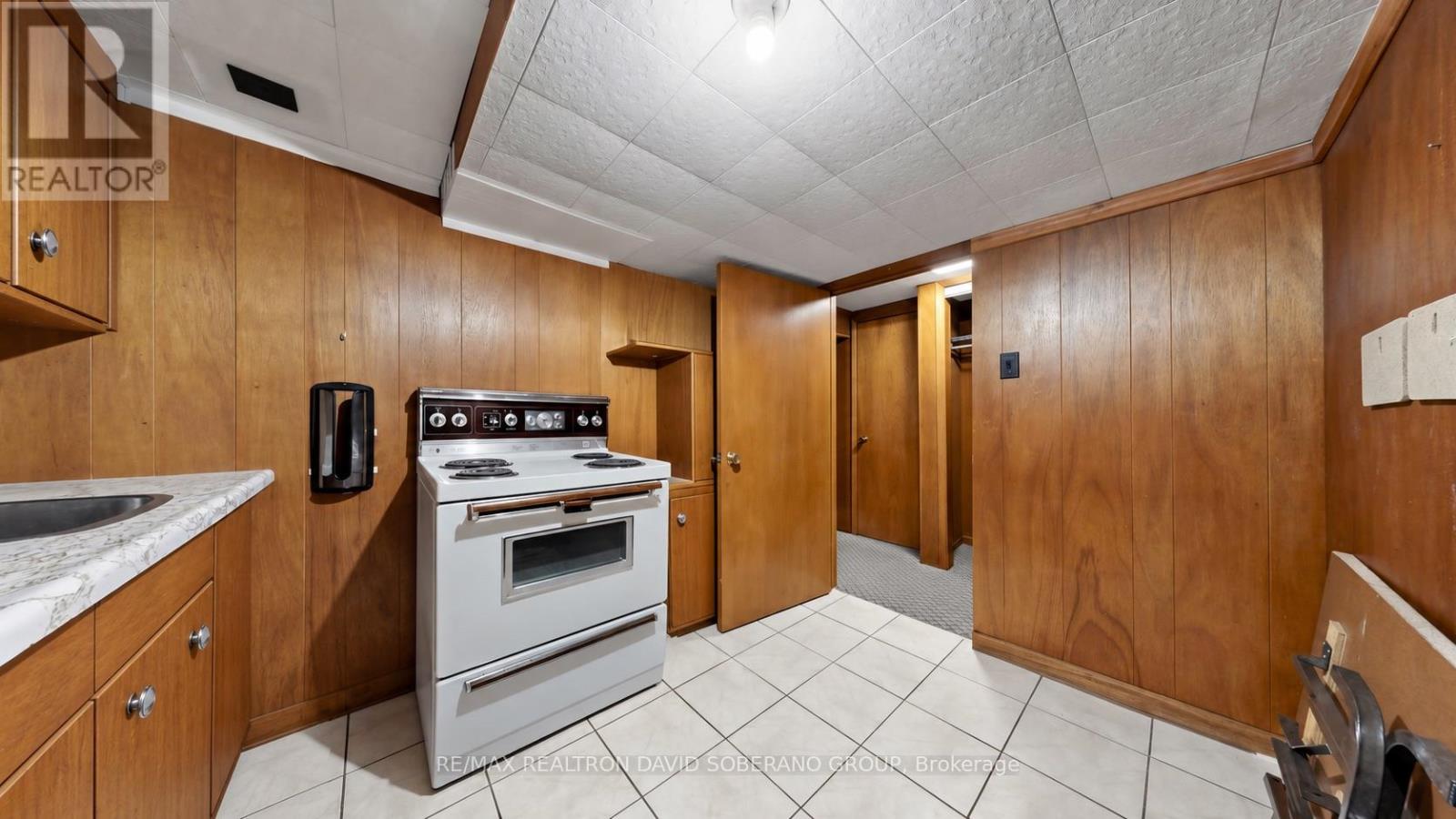 108 York Downs Drive, Toronto, Ontario  M3H 2G7 - Photo 24 - C13838618