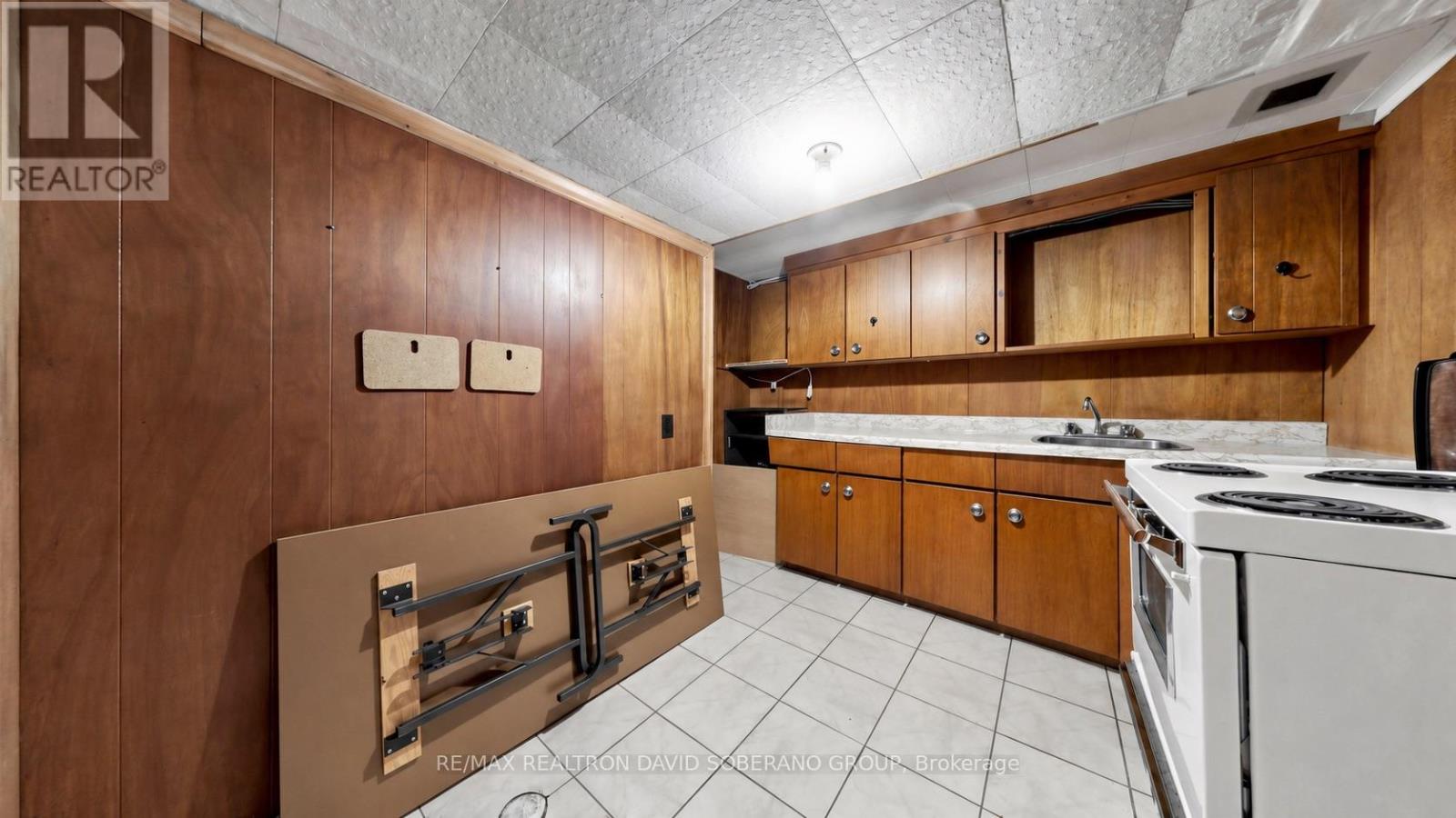 108 York Downs Drive, Toronto, Ontario  M3H 2G7 - Photo 23 - C13838618