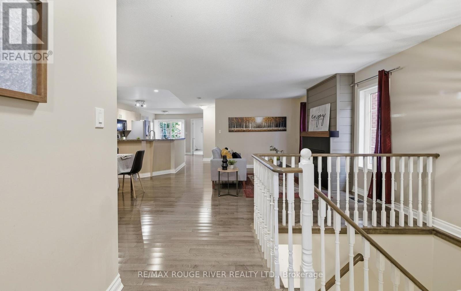 245 Willowbrook Drive, Whitby, Ontario  L1R 2Z1 - Photo 6 - E13843576