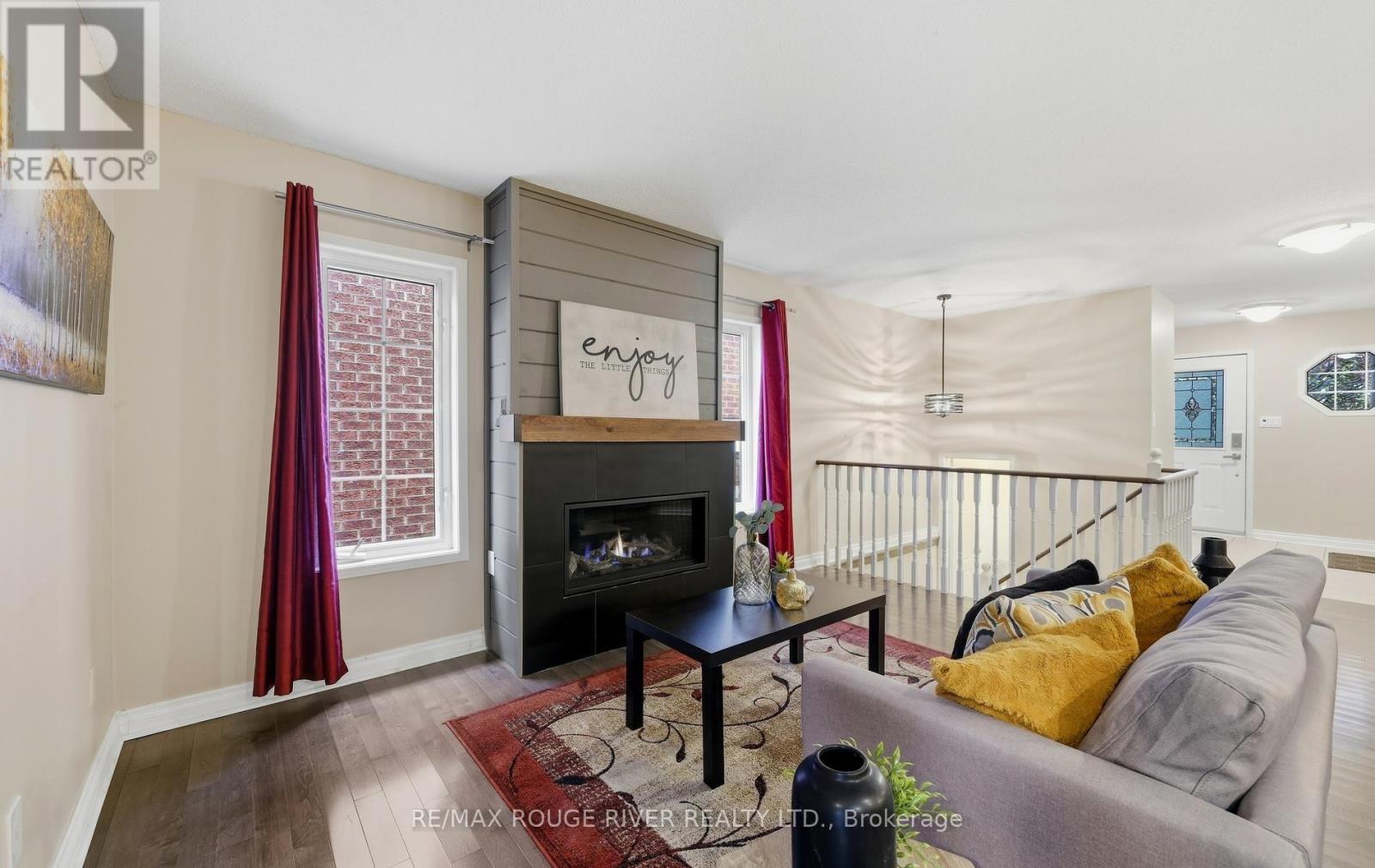 245 Willowbrook Drive, Whitby, Ontario  L1R 2Z1 - Photo 9 - E13843576