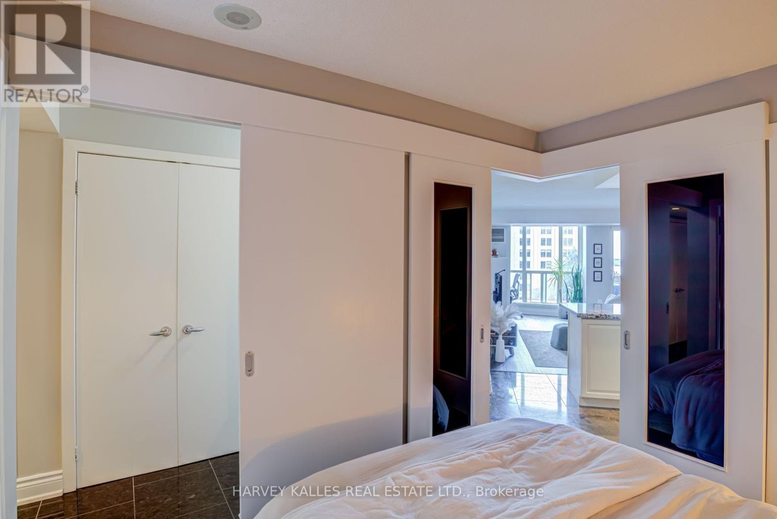 610 - 8 York Street, Toronto, Ontario  M5J 2Y2 - Photo 21 - C13816046