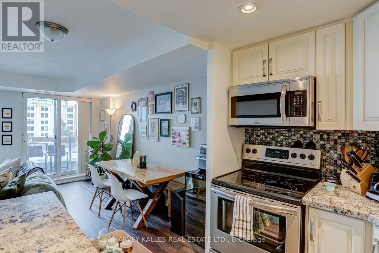 610 - 8 York Street, Toronto, Ontario  M5J 2Y2 - Photo 10 - C13816046
