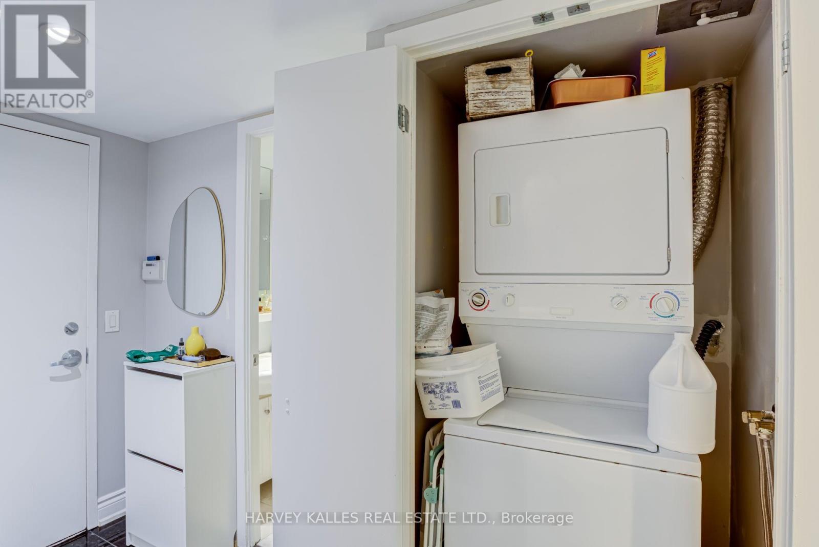 610 - 8 York Street, Toronto, Ontario  M5J 2Y2 - Photo 26 - C13816046