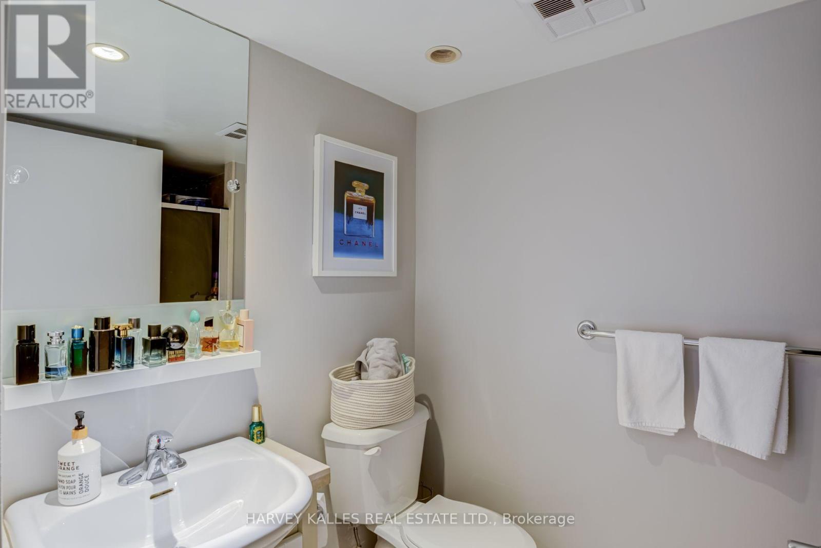 610 - 8 York Street, Toronto, Ontario  M5J 2Y2 - Photo 25 - C13816046
