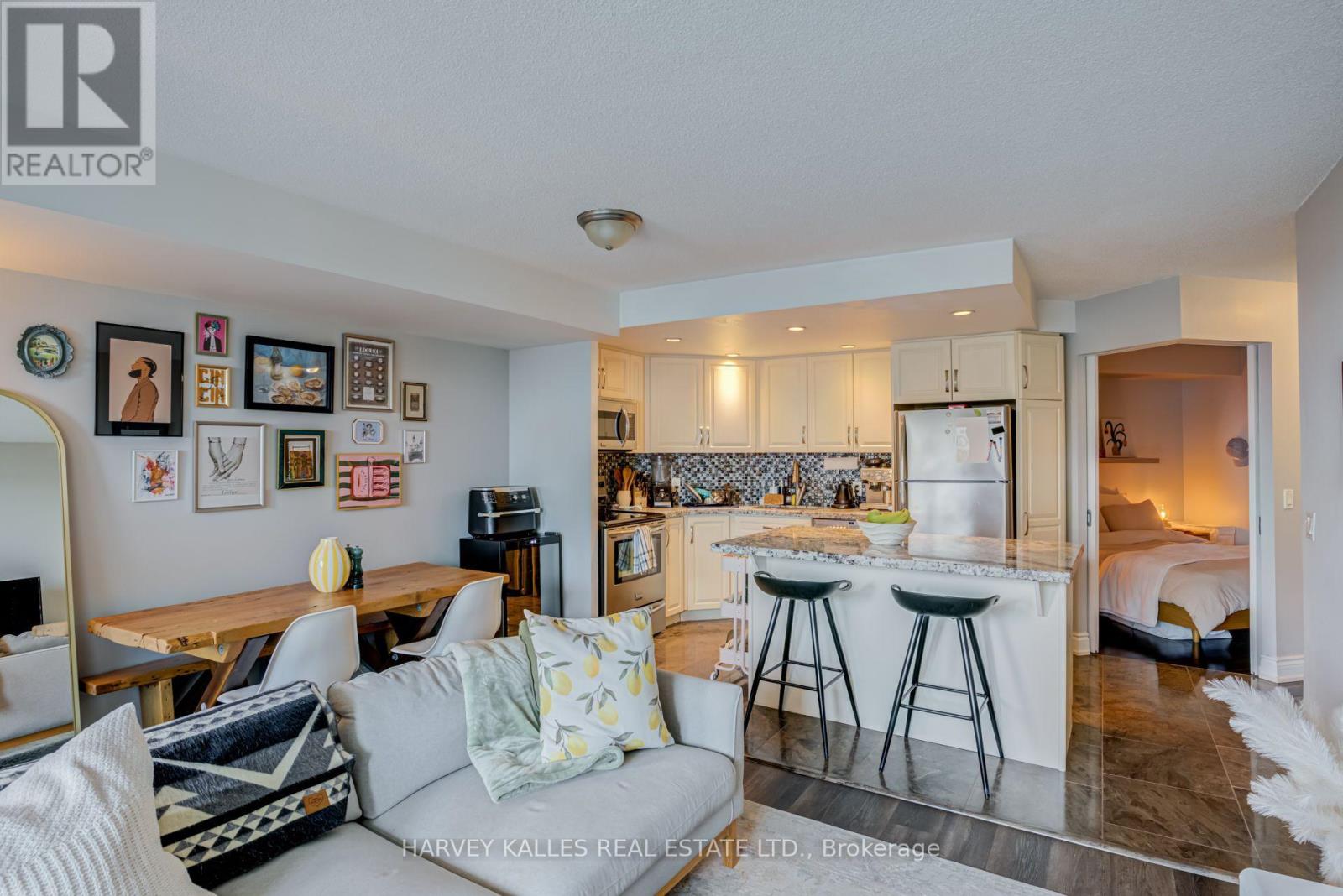 610 - 8 York Street, Toronto, Ontario  M5J 2Y2 - Photo 7 - C13816046