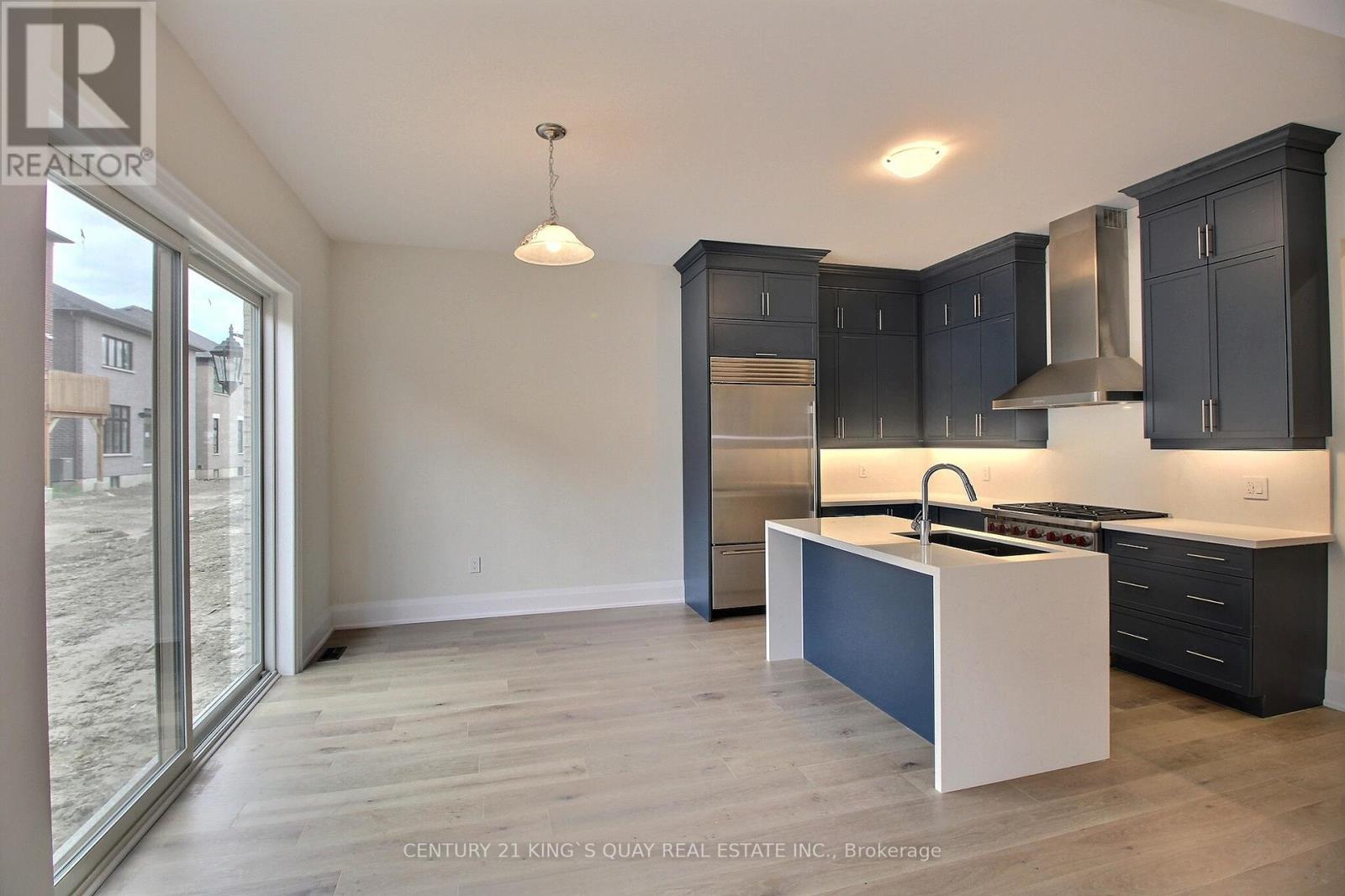16 Sweet Gale Crescent, Richmond Hill, Ontario  L4E 1K1 - Photo 4 - N13843612