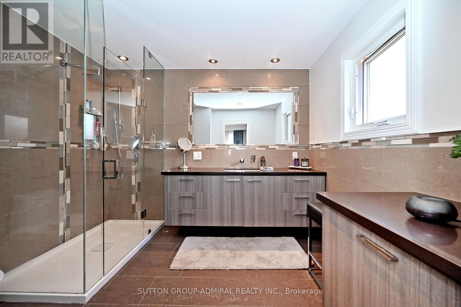 62 Castlehill Road, Vaughan, Ontario  L6A 1N8 - Photo 31 - N13843636