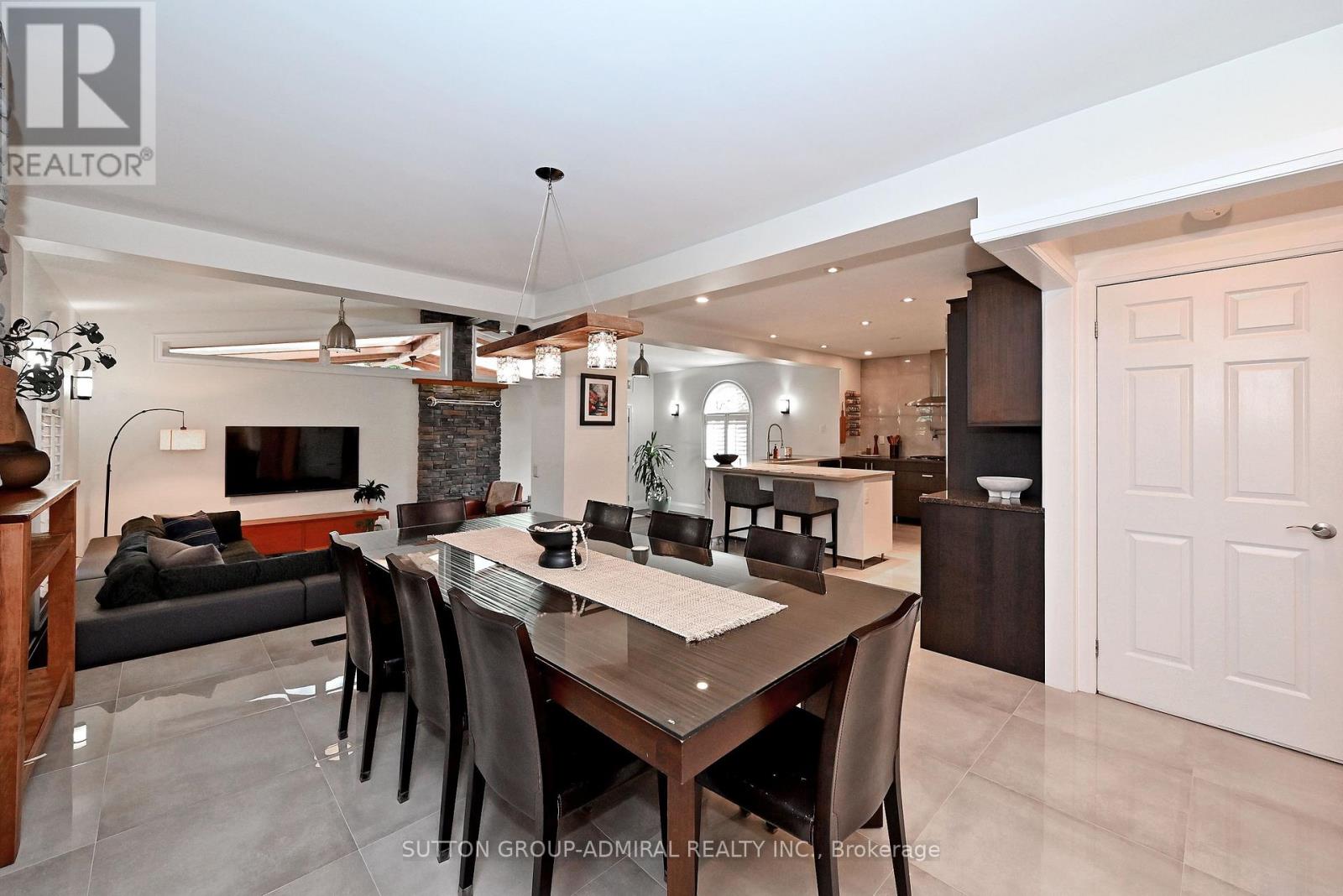 62 Castlehill Road, Vaughan, Ontario  L6A 1N8 - Photo 9 - N13843636