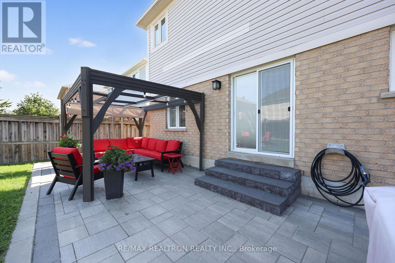 11 Tudor Crescent, Barrie, Ontario  L4M 0A8 - Photo 44 - S13843572