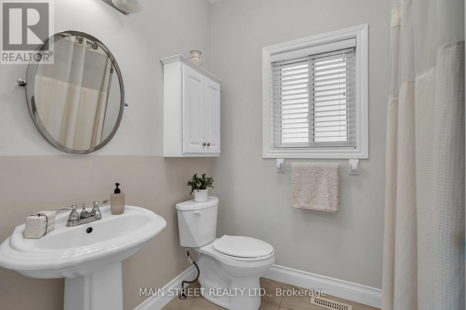 27 Max Avenue, Barrie (Painswick South), Ontario  L4N 0Y3 - Photo 6 - S13843616