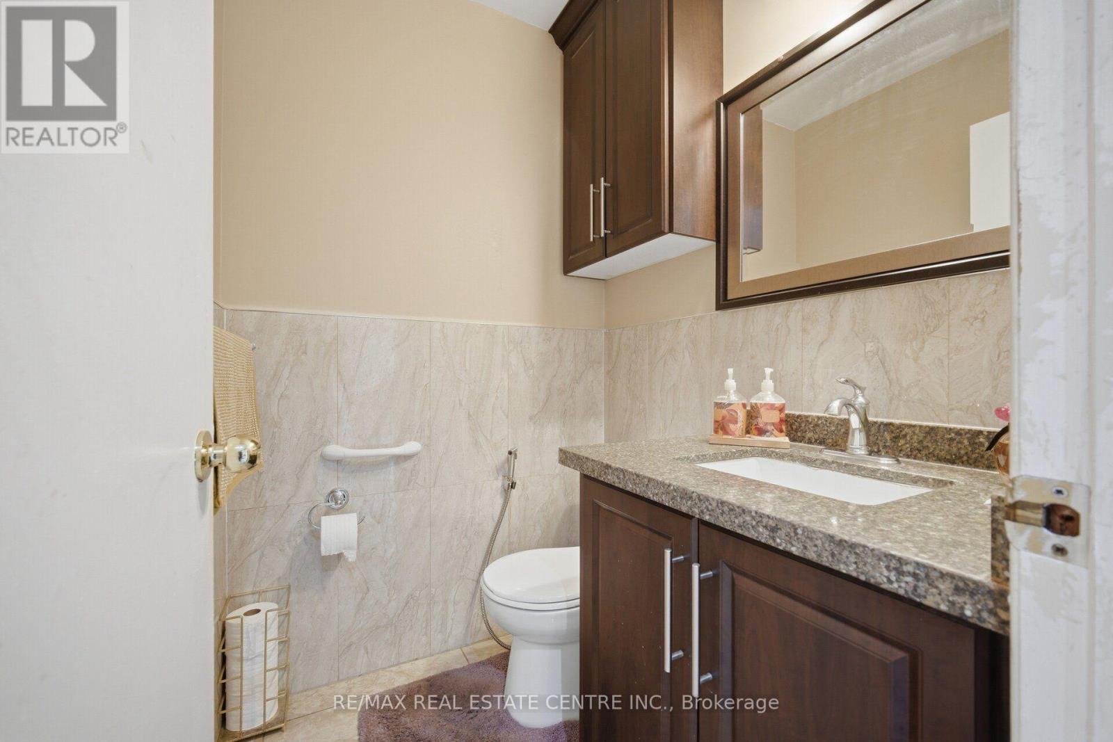 22 Faywood Drive, Brampton (Fletcher's West), Ontario  L6Y 4K3 - Photo 21 - W13843622