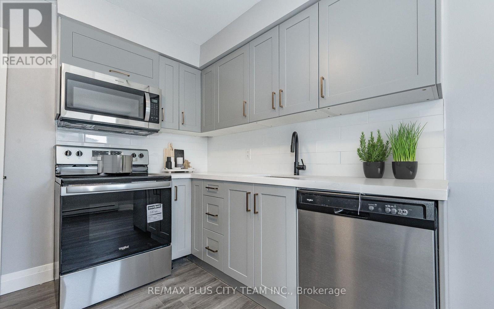 Unit #3 - 133 Pollock Avenue, Cambridge, Ontario  N1R 2C2 - Photo 10 - X13843544